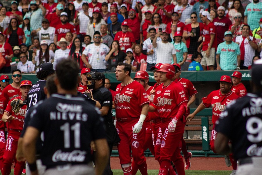 Diablos hilan nueve victorias seguidas sobre Tigres, e imponen nuevo r&eacute;cord en el cl&aacute;sico de la LMB