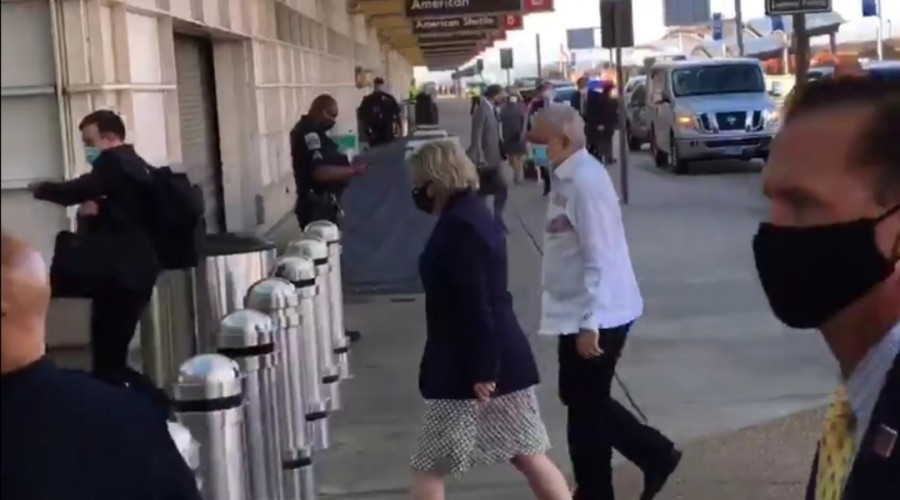 Regresa AMLO de su viaje a Estados Unidos
