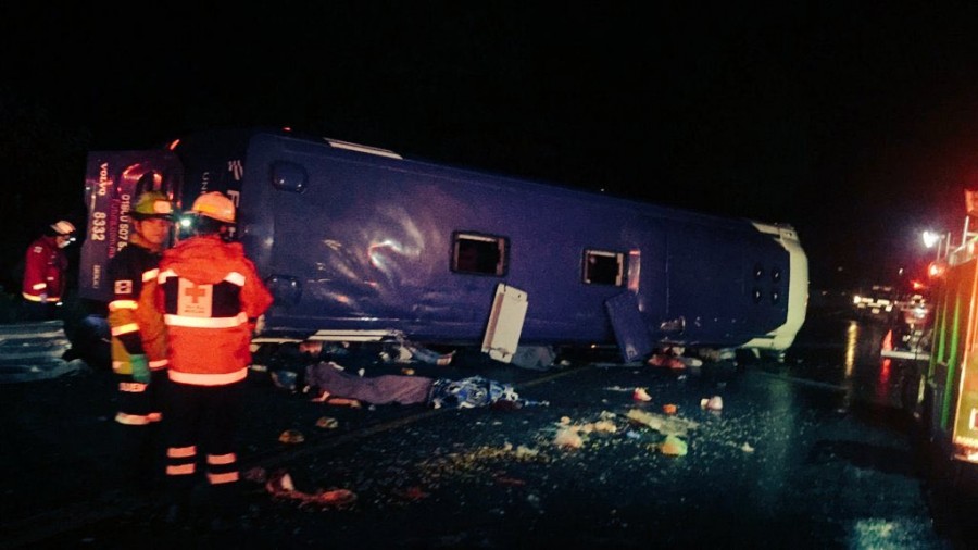 Volcadura de tráiler en la México-Toluca