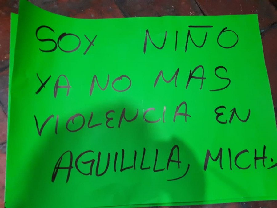 Con el Ejército cuidando las espaldas, Silvano Aureoles agrede a manifestantes