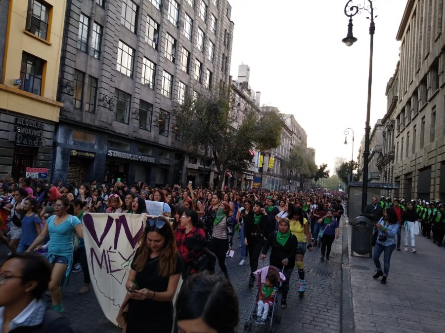 Performance feminista ?Un violador en tu camino? en la CDMX