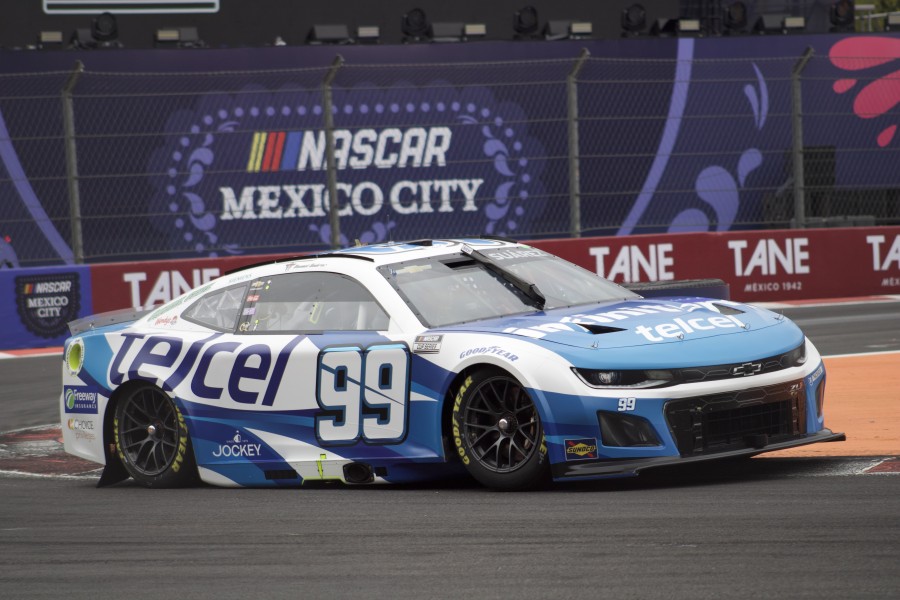 Shane Van Gisbergen conquista la pole position en la NASCAR Cup Series; Daniel Suárez saldrá décimo en la Viva México 250