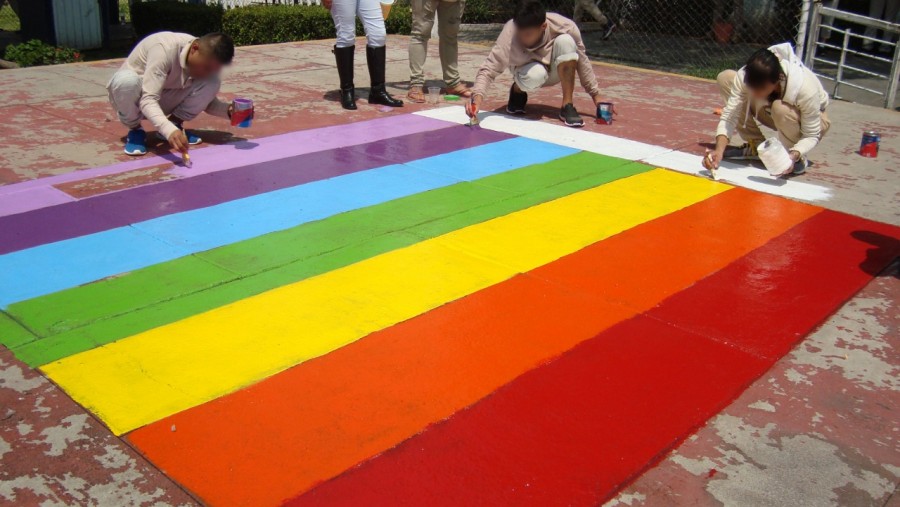 Conmemoran Día del Orgullo LGBT en reclusorios de la CDMX