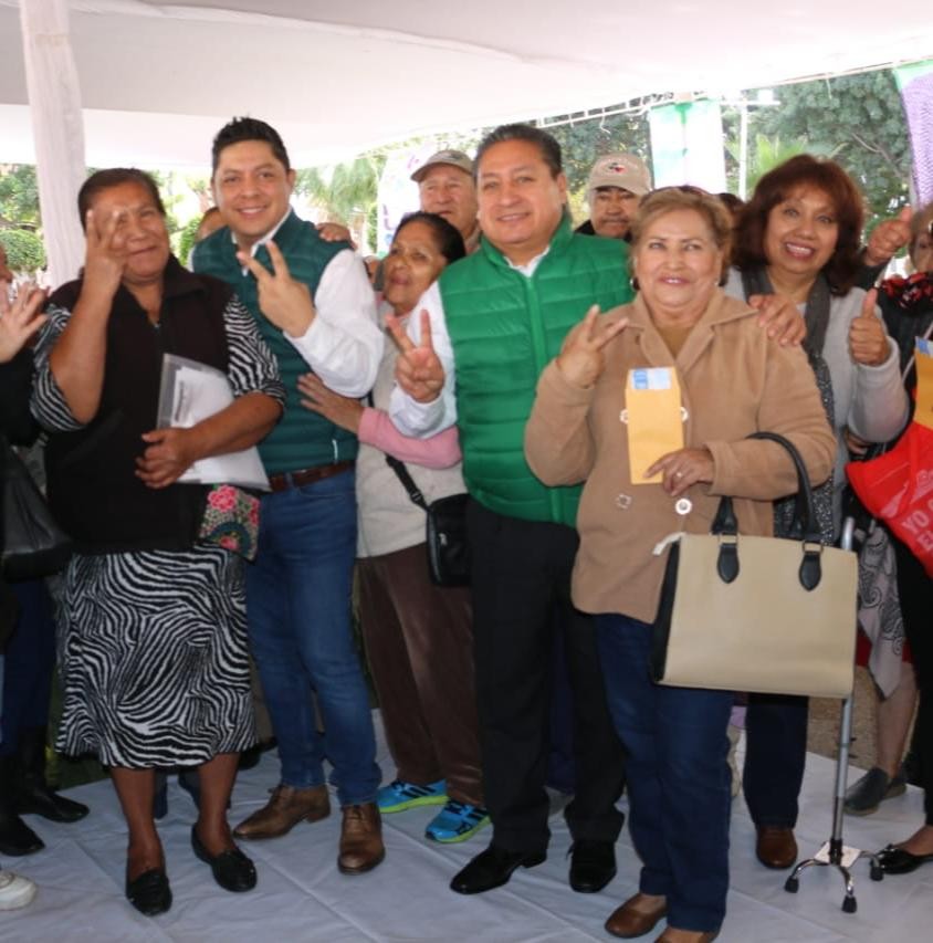Municipio de Soledad entrega apoyos a adultos mayores por primera vez