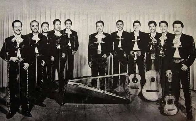 Gustavo A. Santiago: Una leyenda viva del mariachi que celebra nueve décadas de grandeza