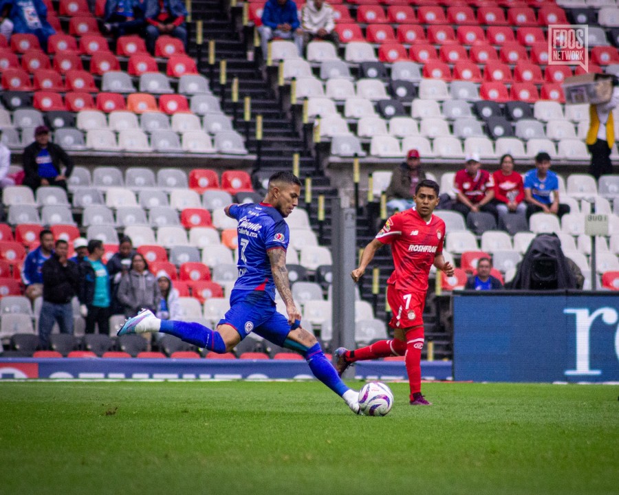 Toluca hace diabluras ante Cruz Azul en el Estadio Azteca