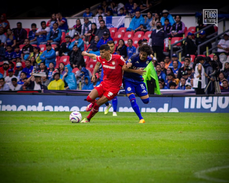 Toluca hace diabluras ante Cruz Azul en el Estadio Azteca