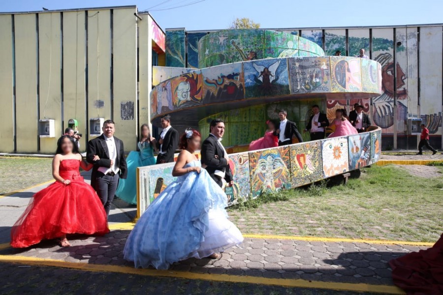 Quinceañeras celebran en penal de Santa Martha