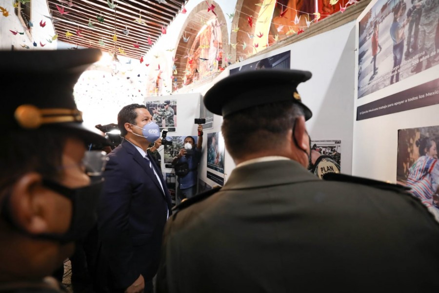 Inauguran exposición fotográfica ?La Gran Fuerza de México?