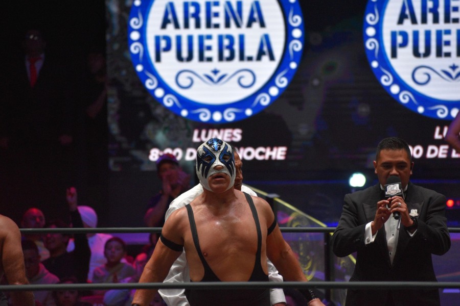 Atlantis, Octagón y Blue Panther vs El Satánico, Fuerza Guerrera y Virus