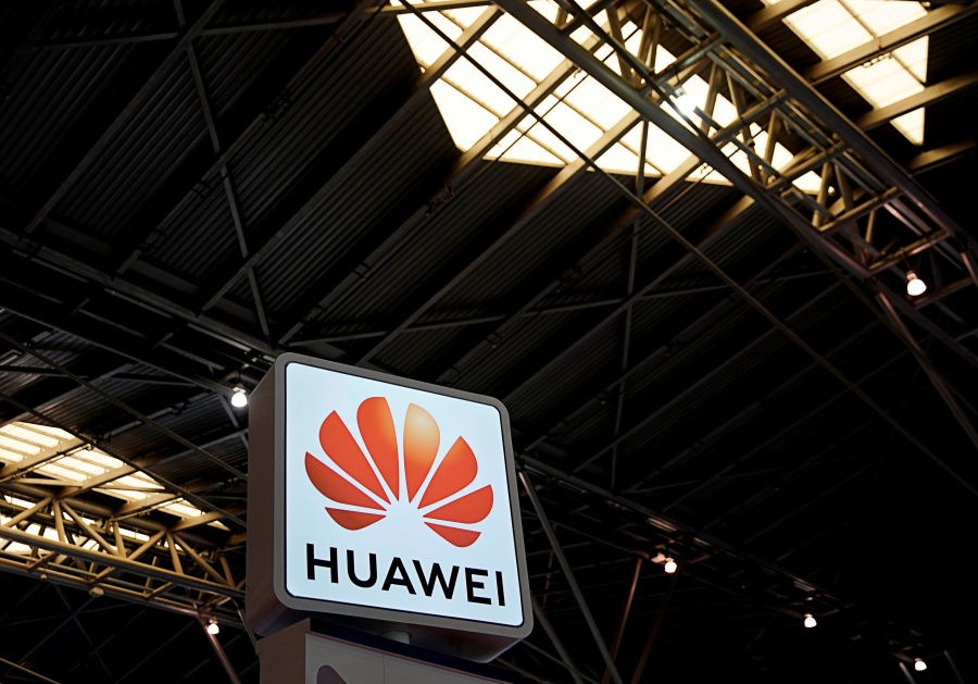 Huawei revisa su relación con FedEx, dice que envíos fueron ‘desviados’