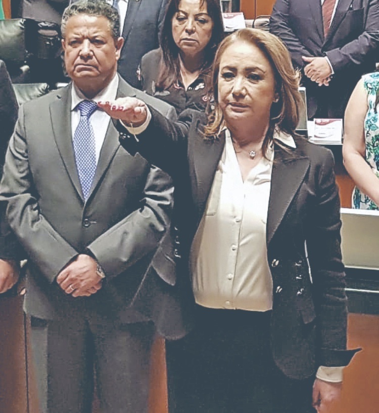 Oficial, Yasmín Esquivel se integra a la SCJN
