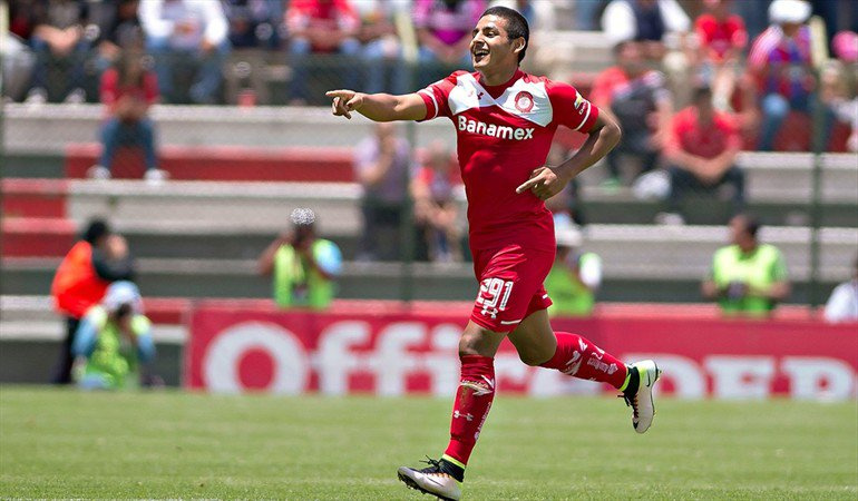 Alexis Vega considera que al Club Toluca le faltan reflectores