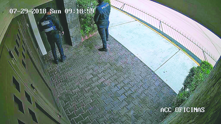 Identifican a falsos policías roba-casas