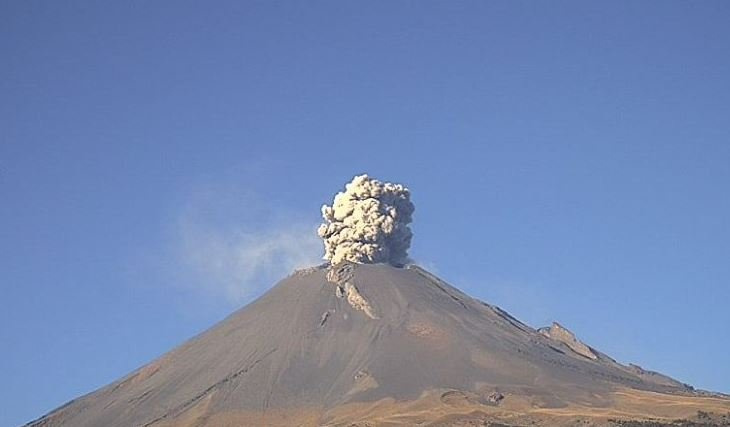 Popocatépetl presenta exhalación durante esta mañana