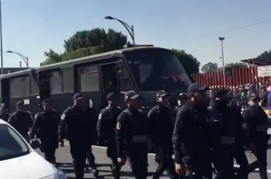Por bloqueo de campesinos, arriban elementos de la Policía CDMX a San Lázaro