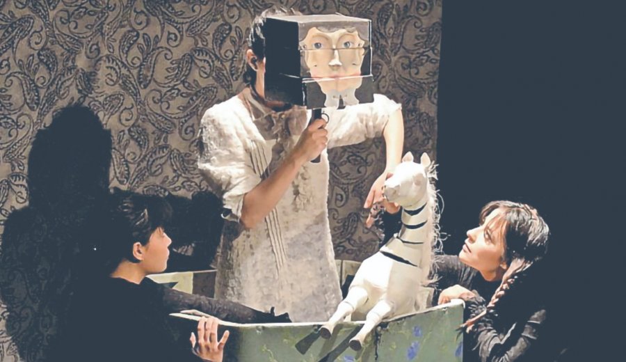 Teatralizan cuentos surrealistas de Carrington