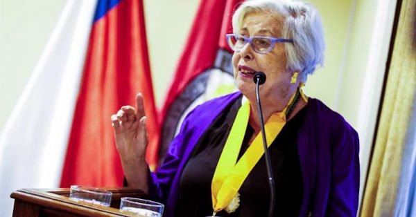 La Academia Chilena de la Lengua tiene nueva líder