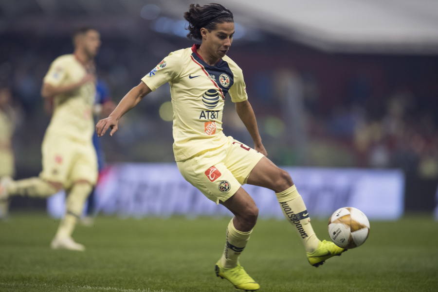 Santiago Baños acepta que Lainez saldrá del América