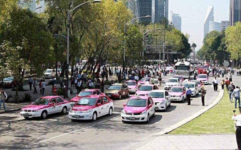 Por descontrol, exigen exámenes a taxistas