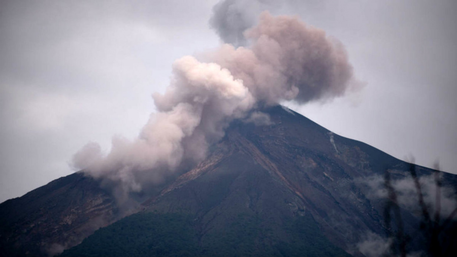 Se activa de nuevo el volcán de fuego de Guatemala