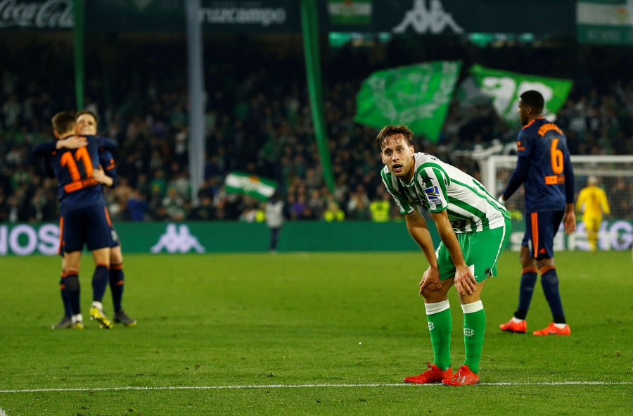 Betis deja escapar la victoria y empata ante el Valencia en la Copa del Rey