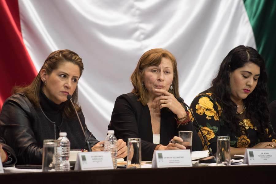 Clouthier rechaza mando militar de 5 años; advierte injerencia en la elección del próximo Presidente