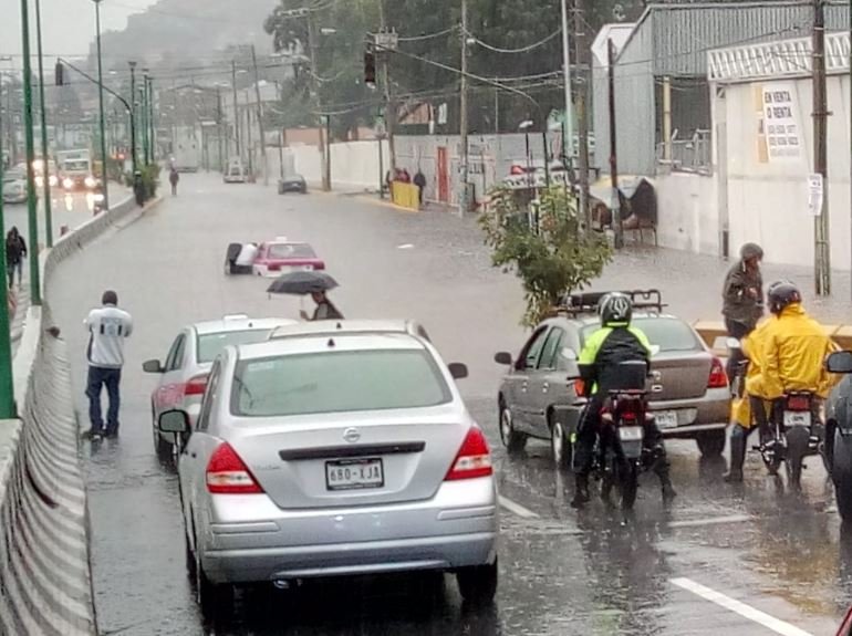 Lluvias afectan vialidades e inmuebles en la GAM