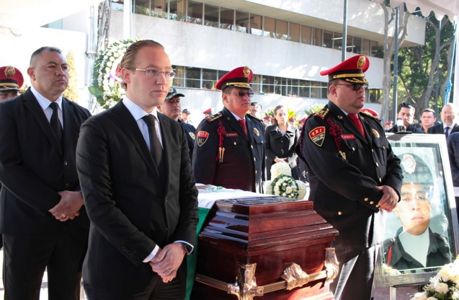 Homenajean al policía de la alcaldía BJ que murió en labor