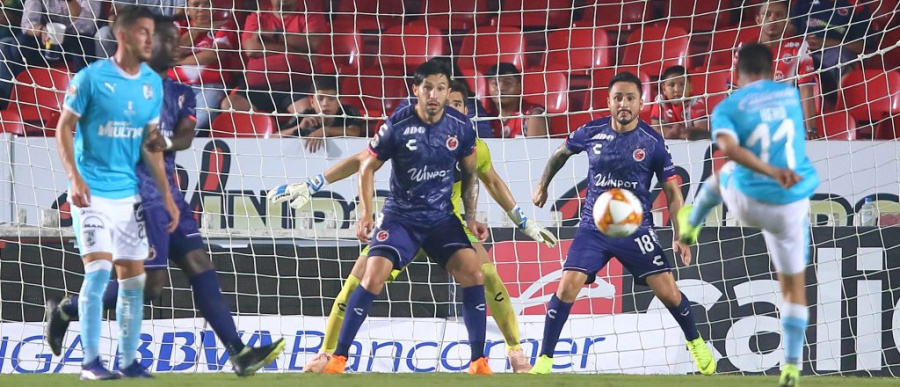 Hiram Mier y Gallos consiguen empate ante Veracruz