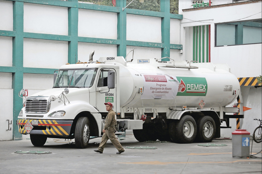 Alista centro logístico para gasolinas: Sener