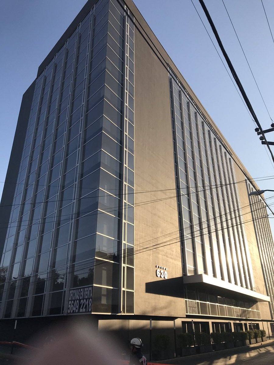 Edificio de 15 pisos se hunde 70 centímetros en Iztacalco