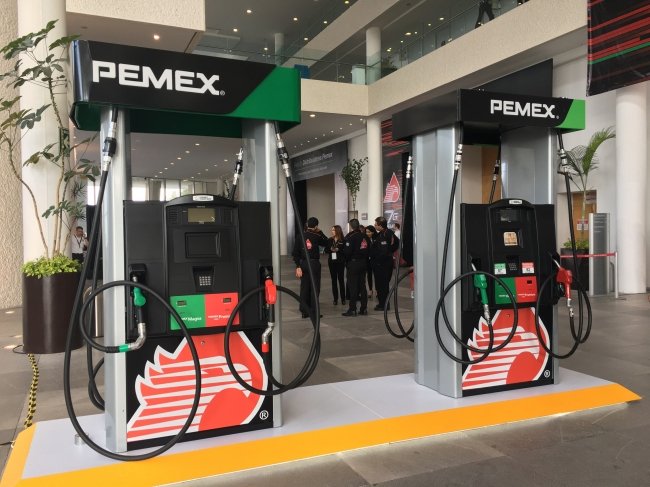 Pemex anuncia medidas de prevención por huracán Willa