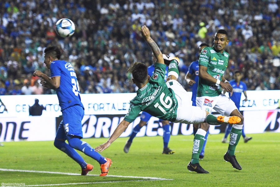 León vence a la Maquina del Cruz Azul