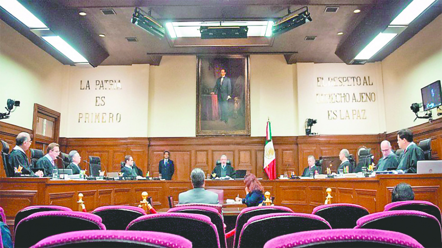 Corte va por amparo para salvar sueldos