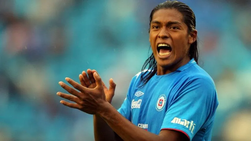 ¡Ya es oficial! Joel Huiqui anuncia su retiro, será DT del Cruz Azul