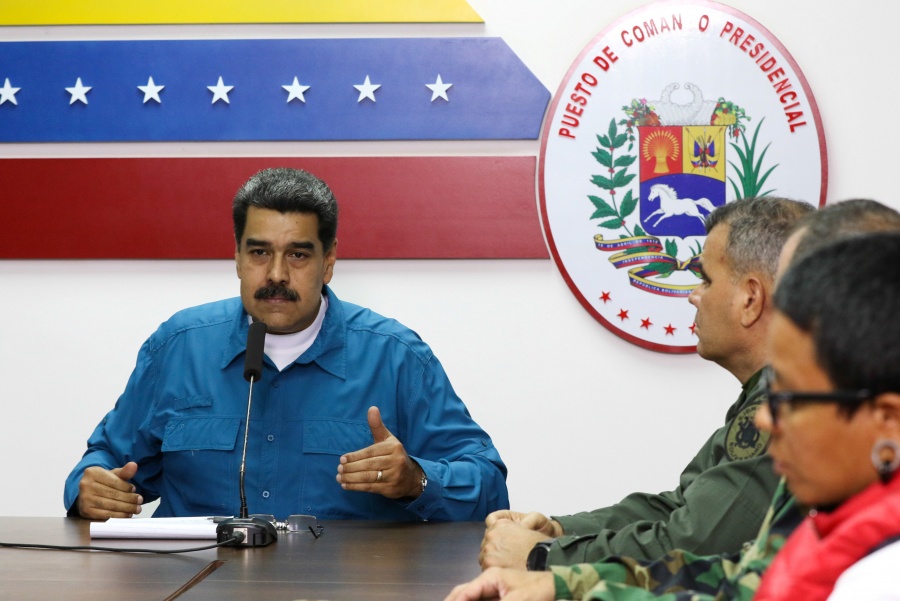 Tras apagones en Venezuela, Maduro reemplaza a Ministro de Energía Eléctrica