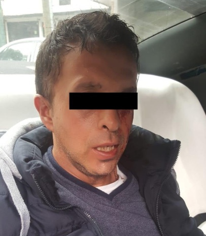 Detienen a sujeto por robar con violencia una sex shop