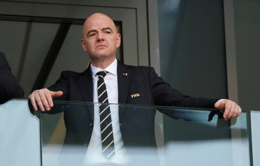 Infantino contra la Superliga; amenaza con dejar sin mundial a jugadores